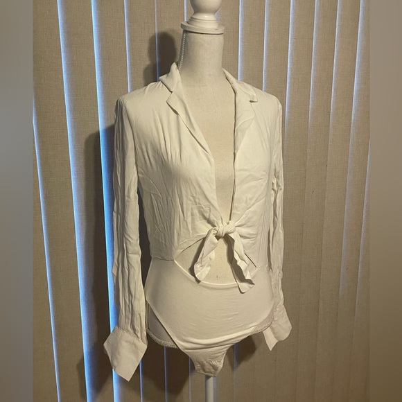 Bardot Tops - Bardot White Bodysuit Long sleeve Blouse Size Small / 6